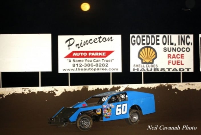 WORLD OF OUTLAW SPRINTS2