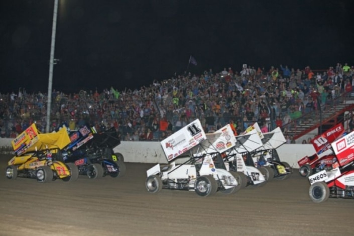 World_of_OUTLAWS_Parade_Lap